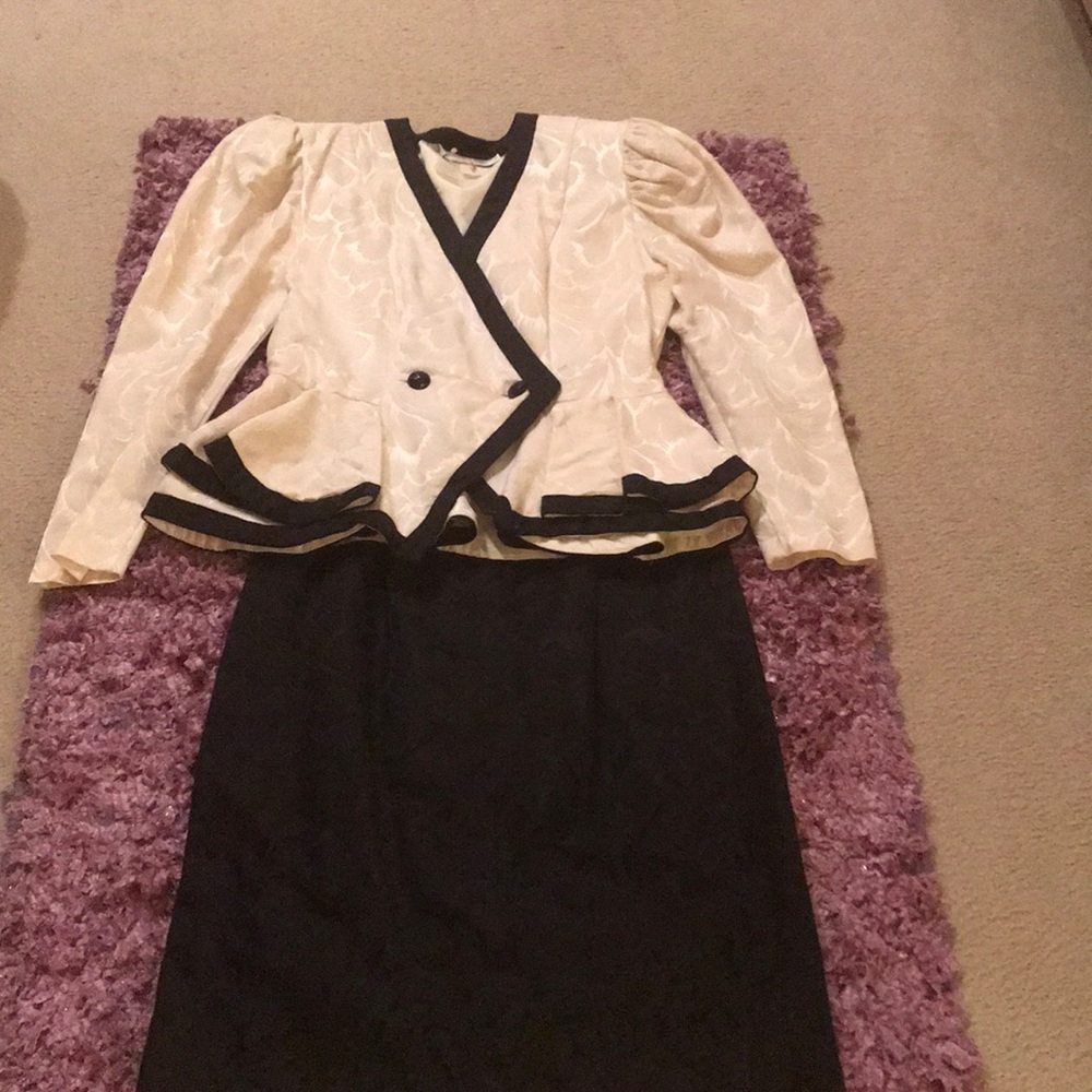 Elegant Two Piece Dress Suit